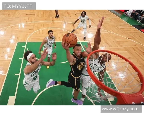 波士顿与迈阿密的激烈对决谁将赢得这场篮球盛宴